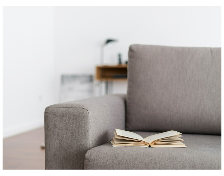 Wygodne fotele do czytania – jak stworzyć kącik relaksu w domu? 